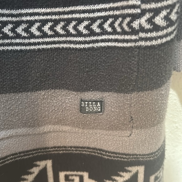 Vintage Sz M  Billabong, Boho, long cardigan sweater, 2 large front pockets. - Picture 6 of 6